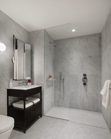 135 E 47th St Apt 6A, New York City, NY 10017