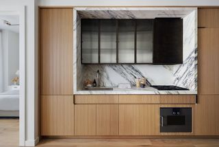 135 E 47th St Apt 6A, New York City, NY 10017
