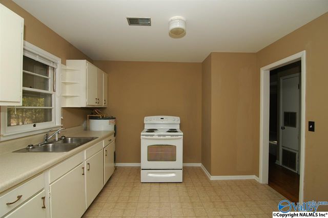 4110 Broyles Avenue, Huntsville, AL 35805