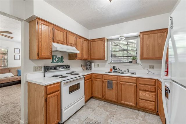 1806 Woodsman Drive A, College Station, TX 77840