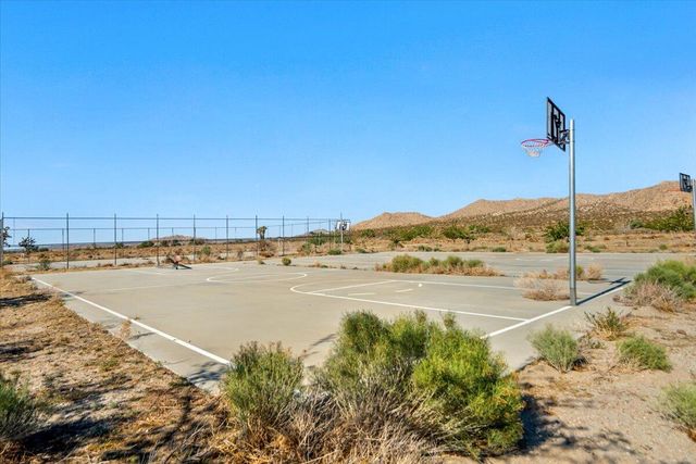 39441 E 140th Street, Palmdale, CA 93591