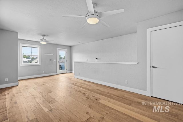 3690 N Adams Street, Garden City, ID 83714