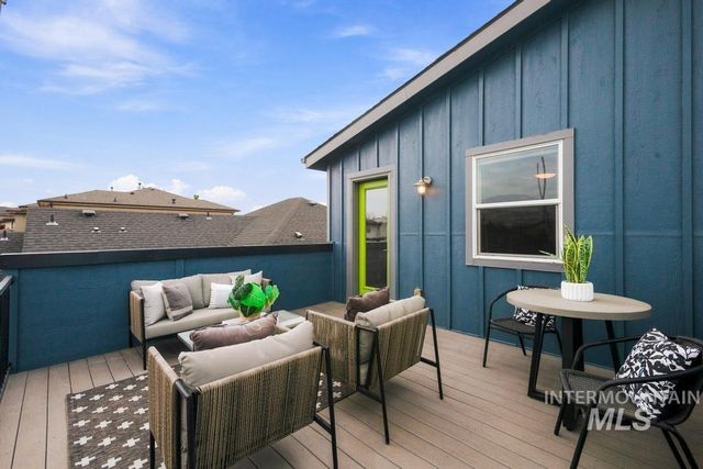3690 N Adams Street, Garden City, ID 83714