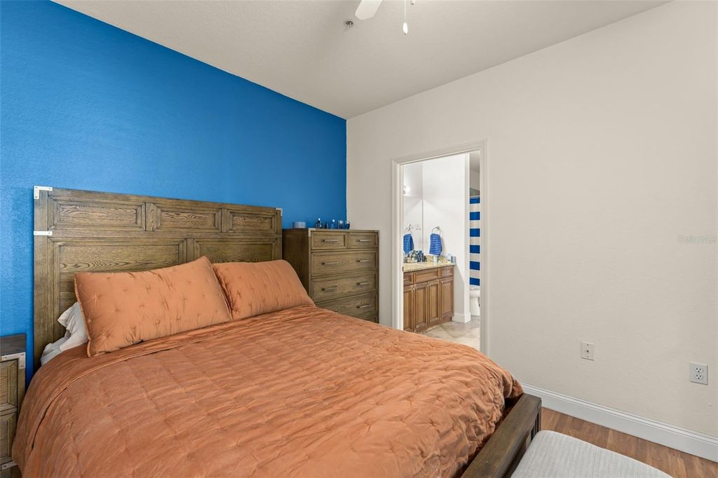 Image 4 of property listing at 5055 CITY STREET 1626, Orlando, FL 32839