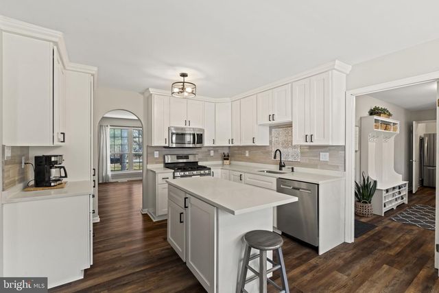 7 MALLARD DR, Tabernacle, NJ 08088