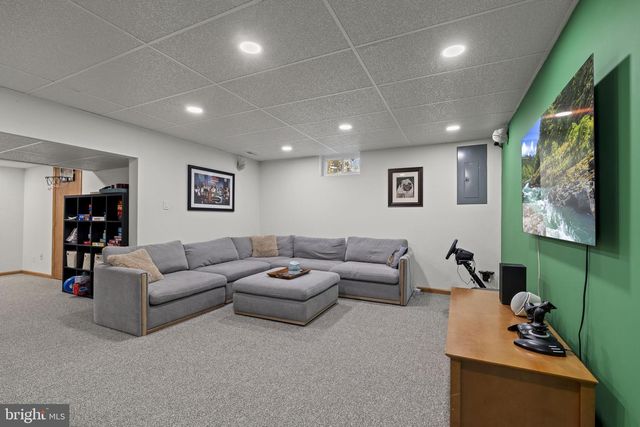 7 MALLARD DR, Tabernacle, NJ 08088