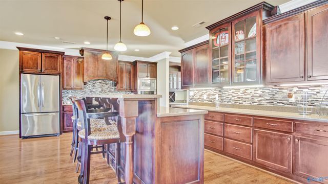 388 Depreast Road, Hartselle, AL 35640