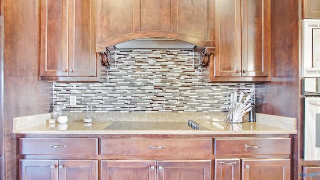 388 Depreast Road, Hartselle, AL 35640