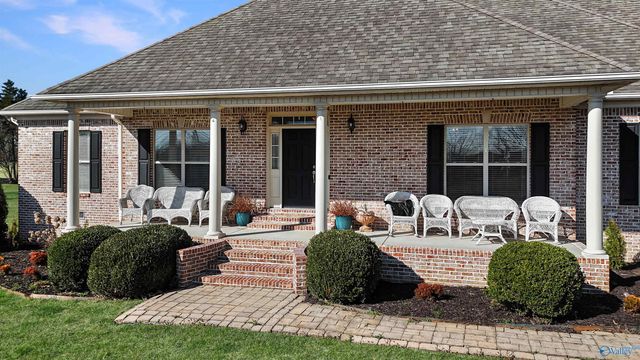 388 Depreast Road, Hartselle, AL 35640