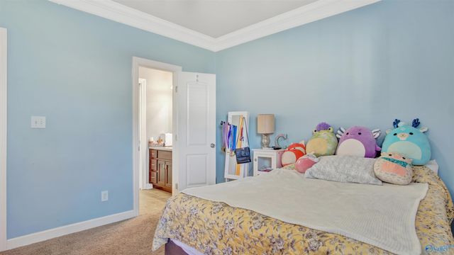 388 Depreast Road, Hartselle, AL 35640