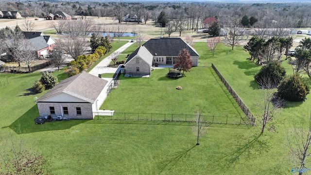 388 Depreast Road, Hartselle, AL 35640