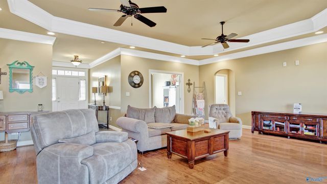 388 Depreast Road, Hartselle, AL 35640