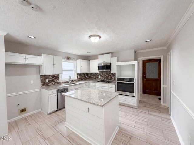 6921 Bone Creek Drive, Fayetteville, NC 28314