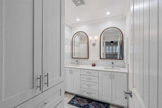 4337 Lanark Avenue, Fort Worth, TX 76109