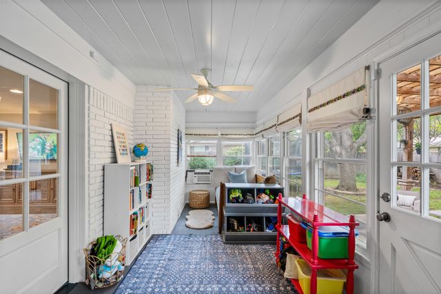 4337 Lanark Avenue, Fort Worth, TX 76109