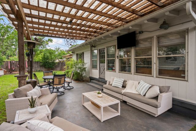 4337 Lanark Avenue, Fort Worth, TX 76109