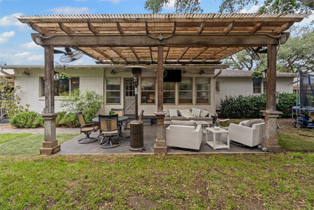 4337 Lanark Avenue, Fort Worth, TX 76109