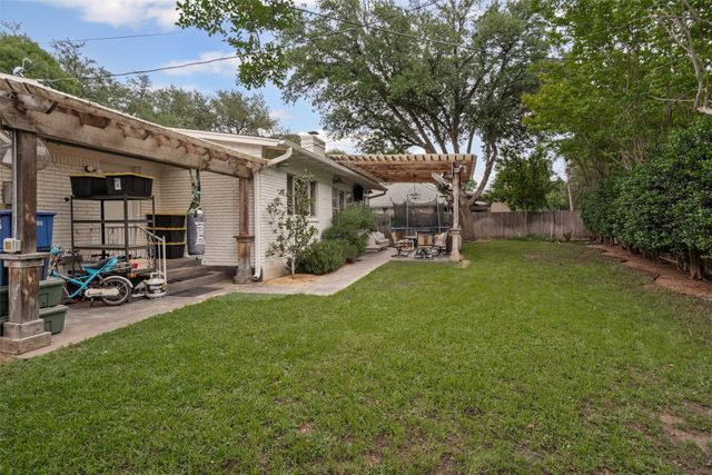 4337 Lanark Avenue, Fort Worth, TX 76109