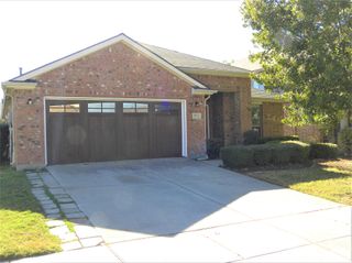 1704 Flamingo Drive, Little Elm, TX 75068