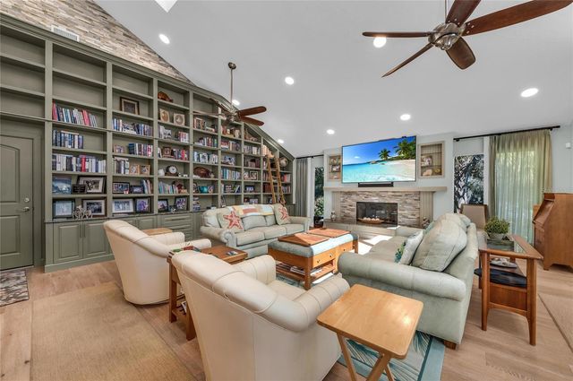 1211 62ND STREET NW, Bradenton, FL 34209