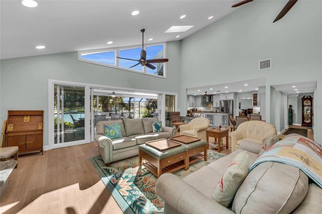 1211 62ND STREET NW, Bradenton, FL 34209