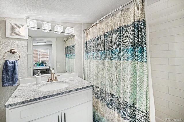 624 Stuart Street, Denver, CO 80204