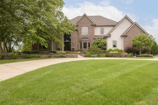 1195 Mary Hill CIRCLE, Hartland, WI 53029