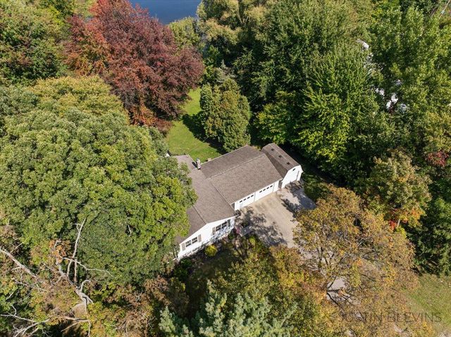 1009 Fonger Street, Sparta, MI 49345