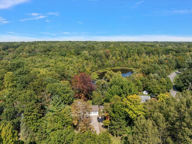 1009 Fonger Street, Sparta, MI 49345