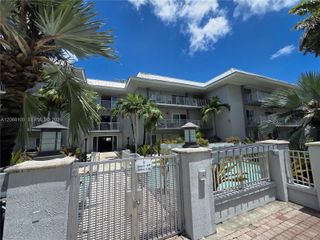 7401 SW 82nd Street 201S, Miami, FL 33143