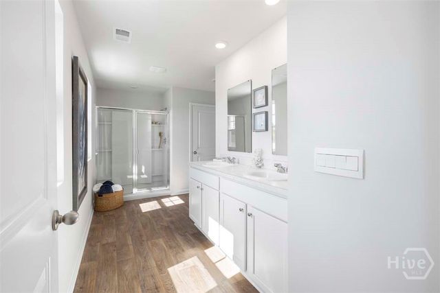 1077 Bergamot Road, Bloomingdale, GA 31302