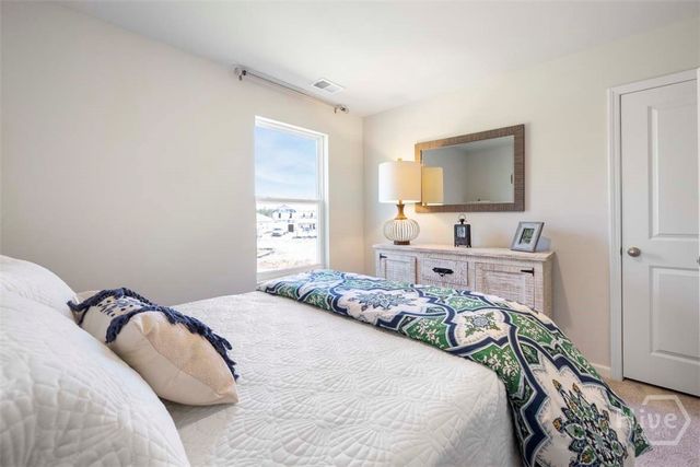 1077 Bergamot Road, Bloomingdale, GA 31302