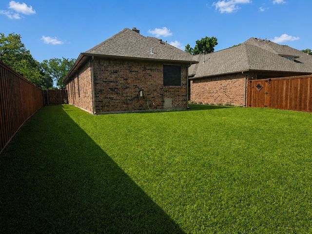 1001 Lochness Lane, Garland, TX 75044