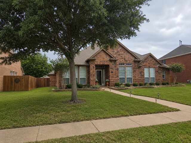 1001 Lochness Lane, Garland, TX 75044