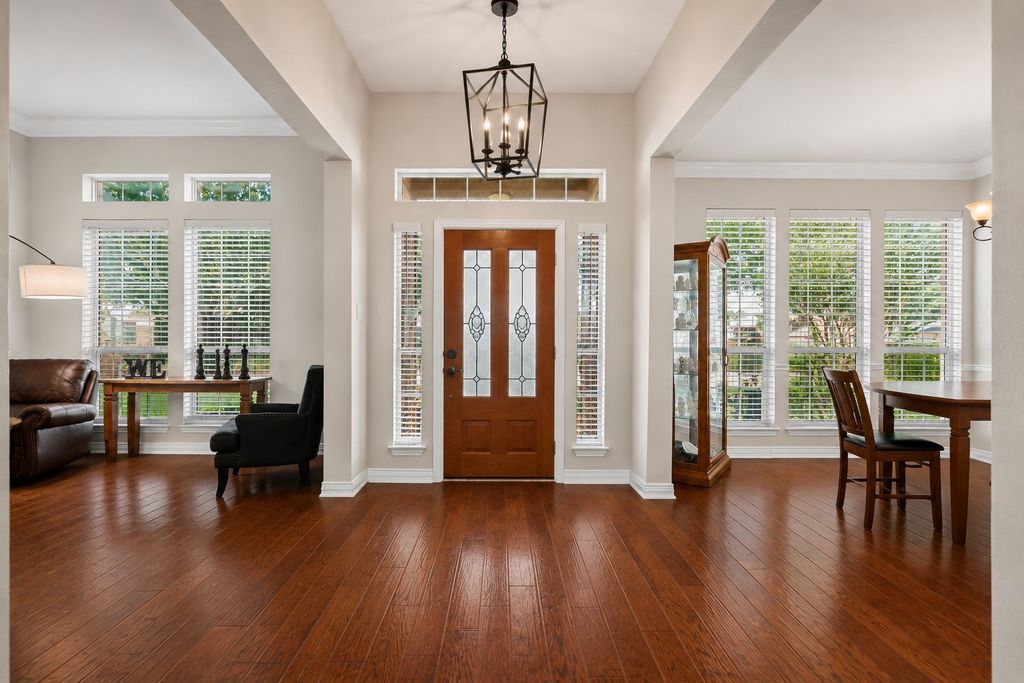 1001 Lochness Lane, Garland, TX 75044