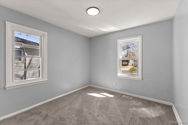 4924 Ziegler Street, Dearborn Heights, MI 48125