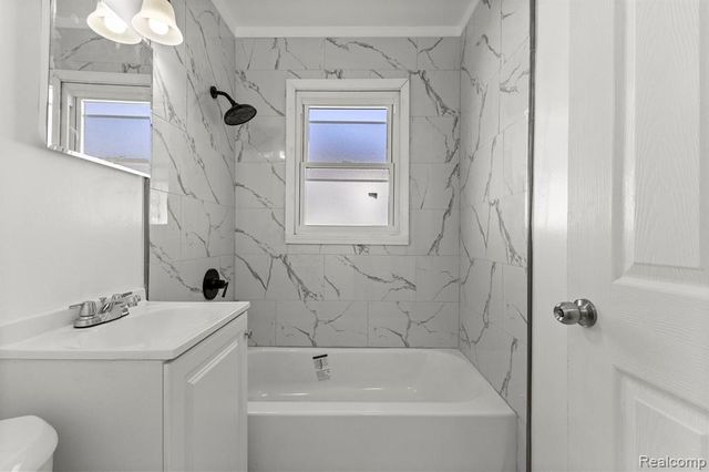 4924 Ziegler Street, Dearborn Heights, MI 48125