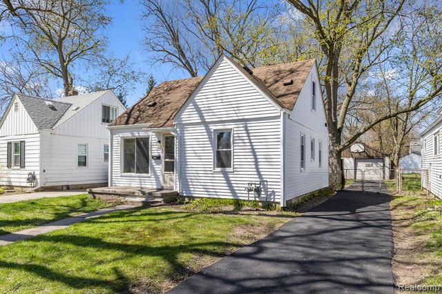 4924 Ziegler Street, Dearborn Heights, MI 48125