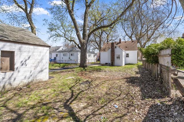 4924 Ziegler Street, Dearborn Heights, MI 48125