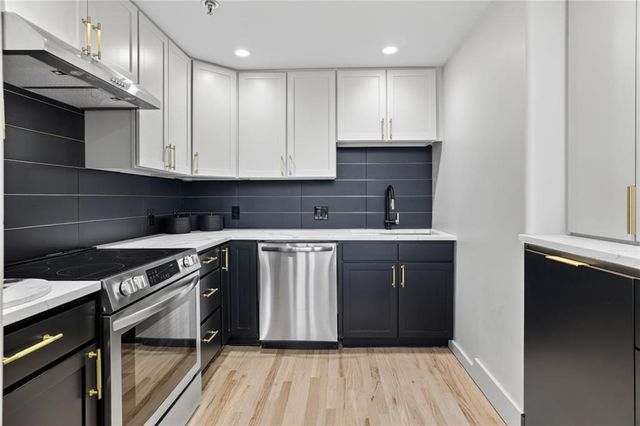 600 E Admiral Boulevard 403, Kansas City, MO 64106
