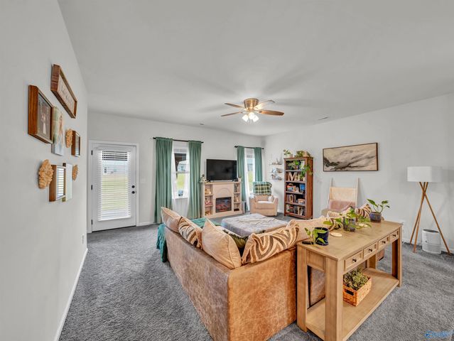 27111 Rabbit Run, Athens, AL 35613