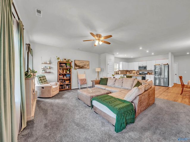 27111 Rabbit Run, Athens, AL 35613