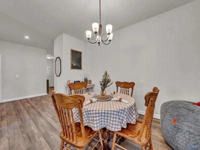 27111 Rabbit Run, Athens, AL 35613
