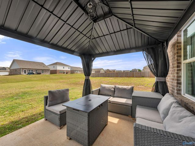 27111 Rabbit Run, Athens, AL 35613