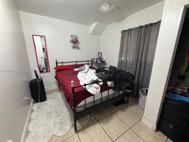 3245 NW 34th Street, Miami, FL 33142
