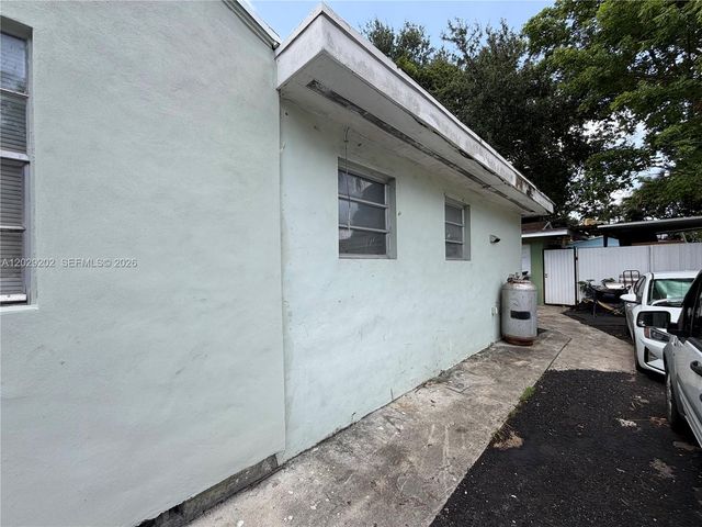 3245 NW 34th Street, Miami, FL 33142