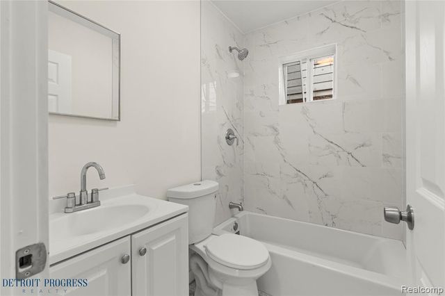 16809 Woodingham Drive, Detroit, MI 48221