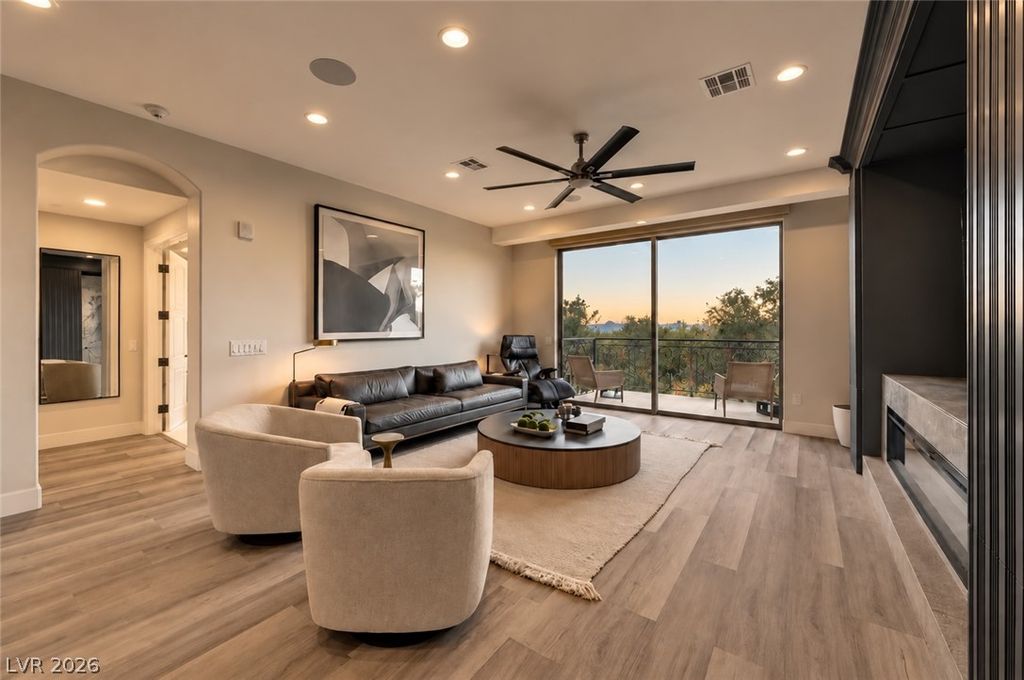 9101 Alta Drive 11, Las Vegas, NV 89145 — photo 2