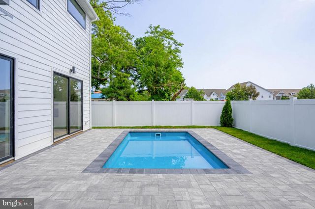 37411 MALLOY ST, Rehoboth Beach, DE 19971