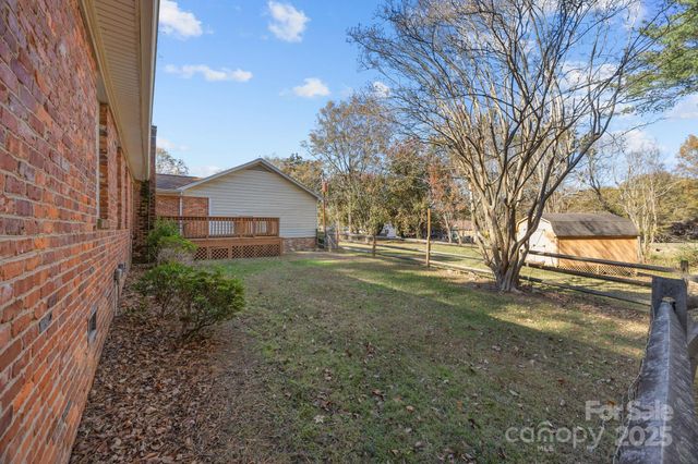 4423 Bob White Court, Charlotte, NC 28213